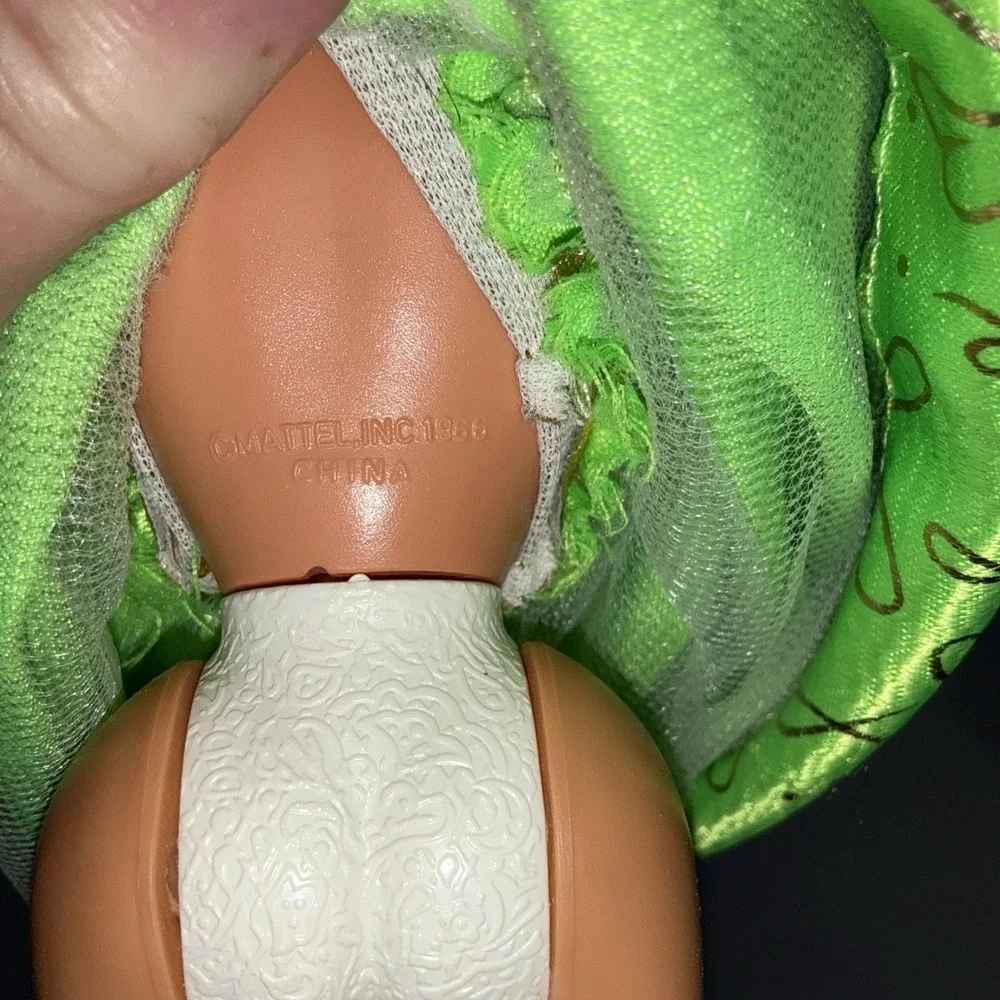 Barbie Doll Green Metallic Floral Ball Gown Blonde Mattel‎ 1966 Body